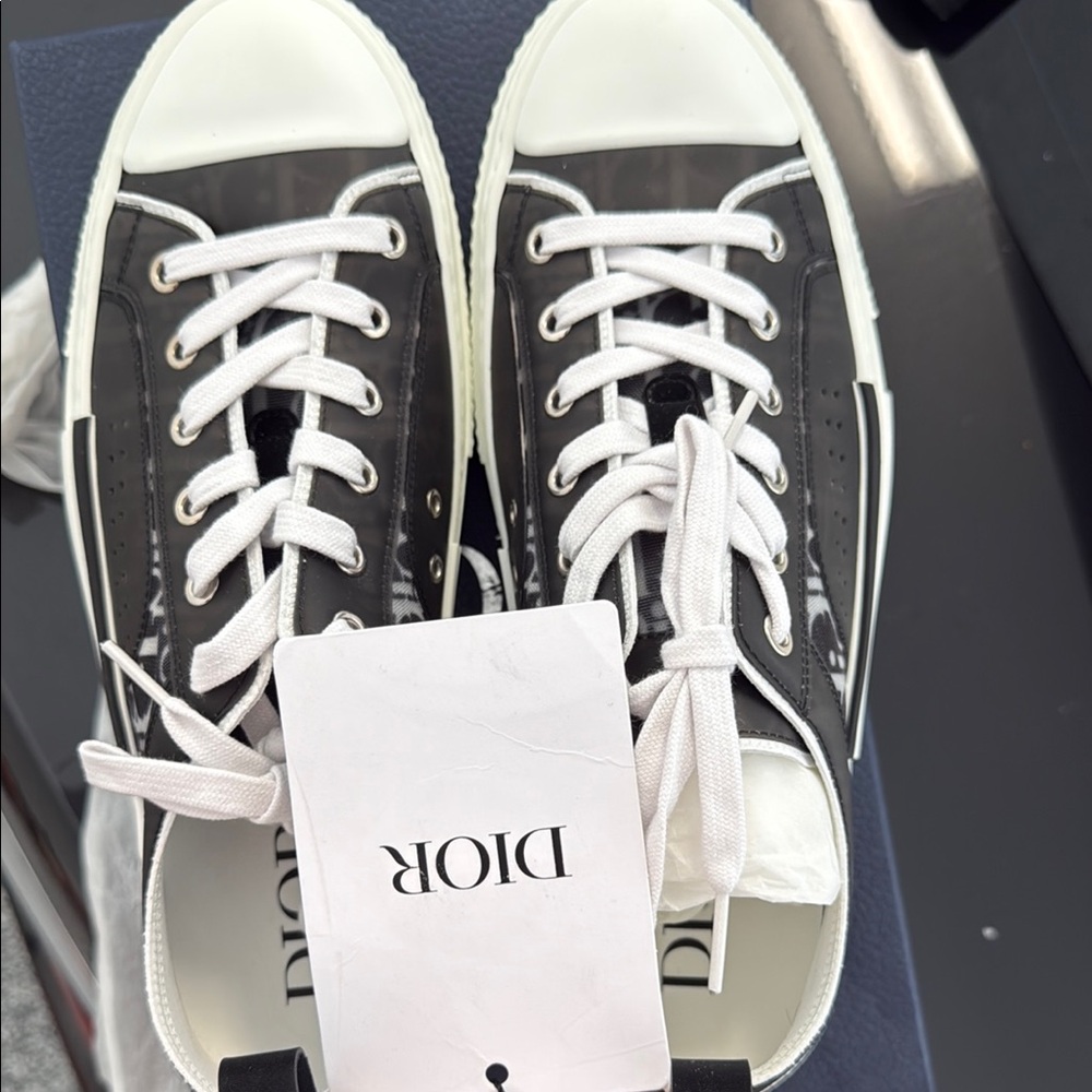 Dior Monochrome Lace-Up Shoes
